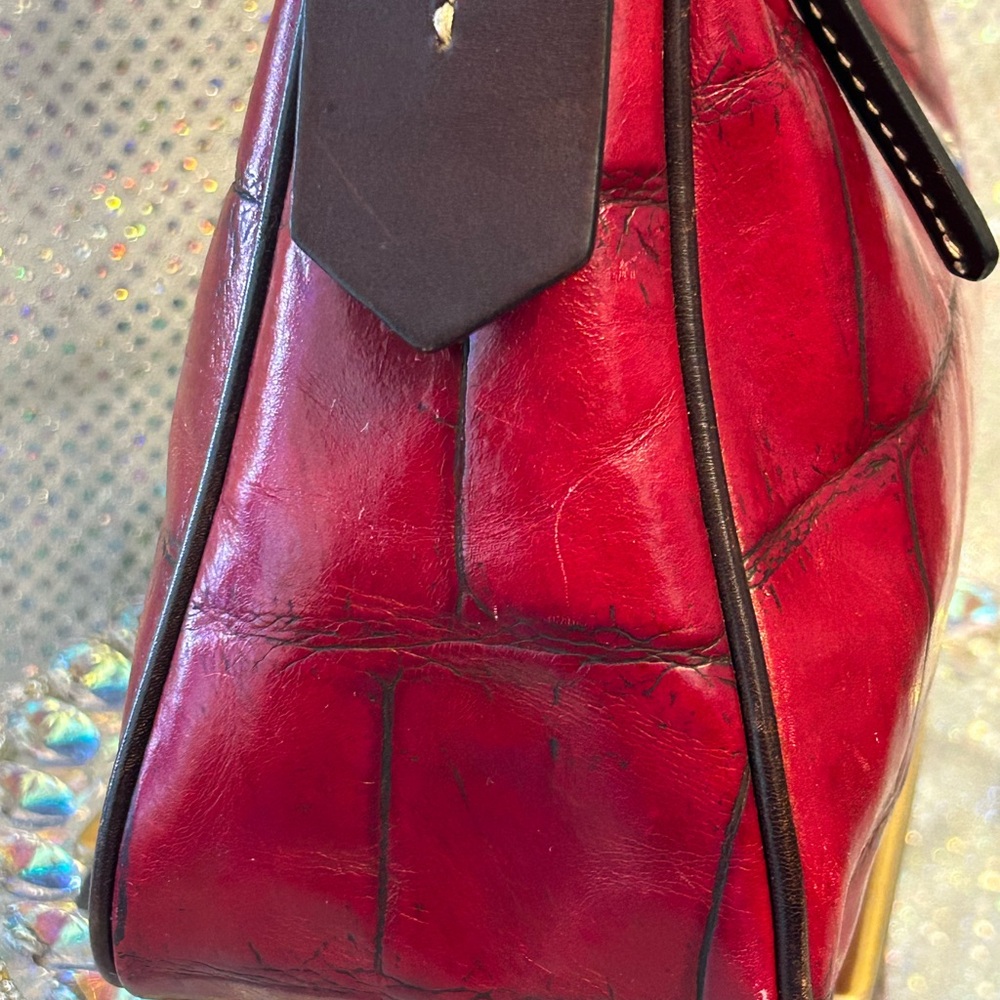 Dooney & Bourke Red Croc-Embossed Shoulder Bag Approx.. 12 x 6.5 x 4 - Picture 5 of 17